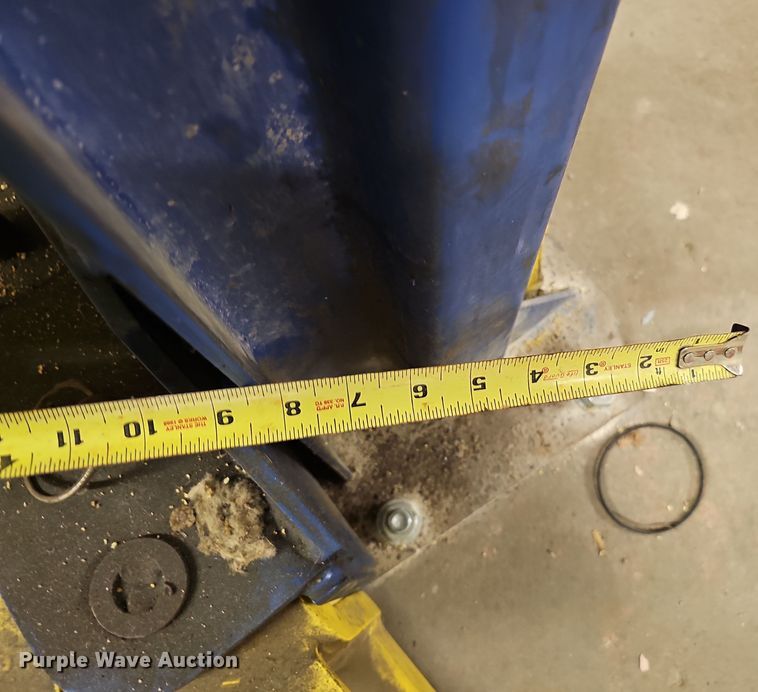 image for item DQ8507 Rotary SP0A9-200  two post automotive lift