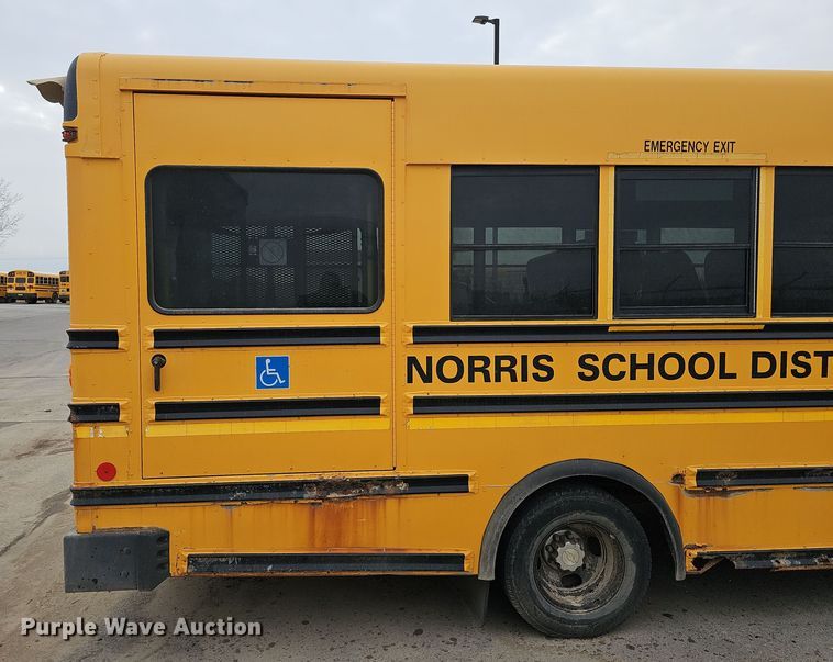 image for item DQ8550 2009 Chevrolet CG33803  school bus