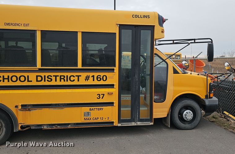 image for item DQ8550 2009 Chevrolet CG33803  school bus