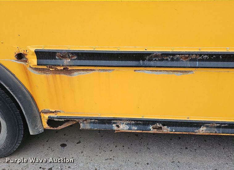 image for item DQ8550 2009 Chevrolet CG33803  school bus