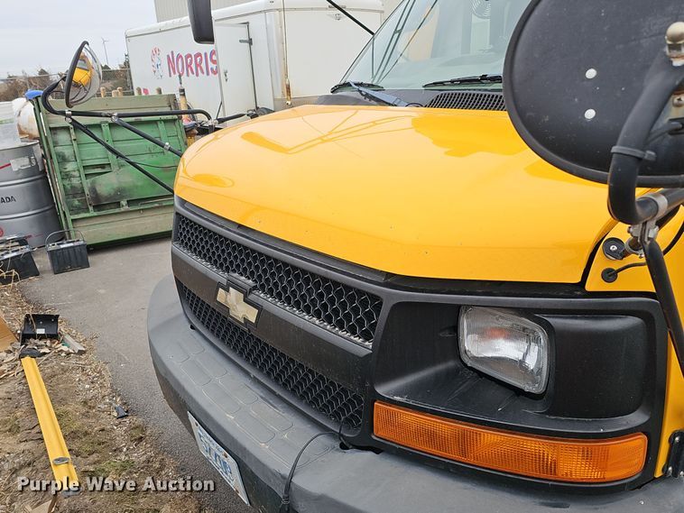 image for item DQ8550 2009 Chevrolet CG33803  school bus