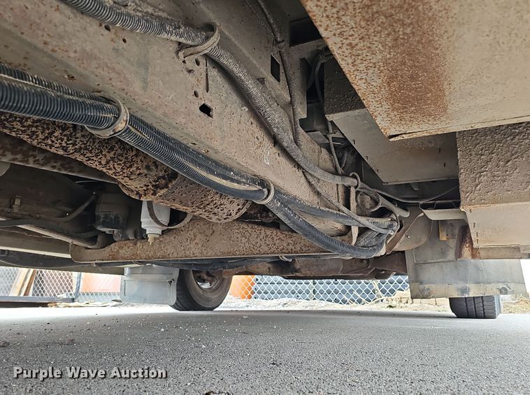 image for item DQ8550 2009 Chevrolet CG33803  school bus