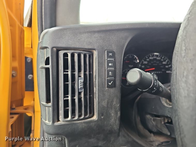 image for item DQ8550 2009 Chevrolet CG33803  school bus