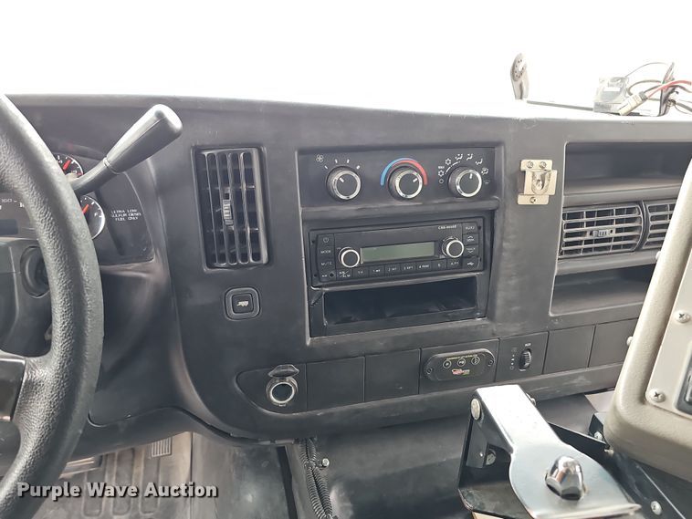 image for item DQ8550 2009 Chevrolet CG33803  school bus