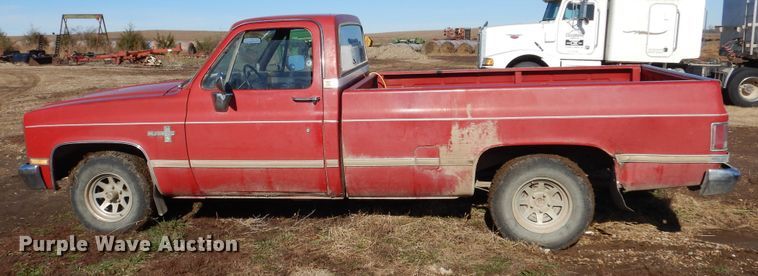 image for item DR5907 1984 Chevrolet C10  pickup truck