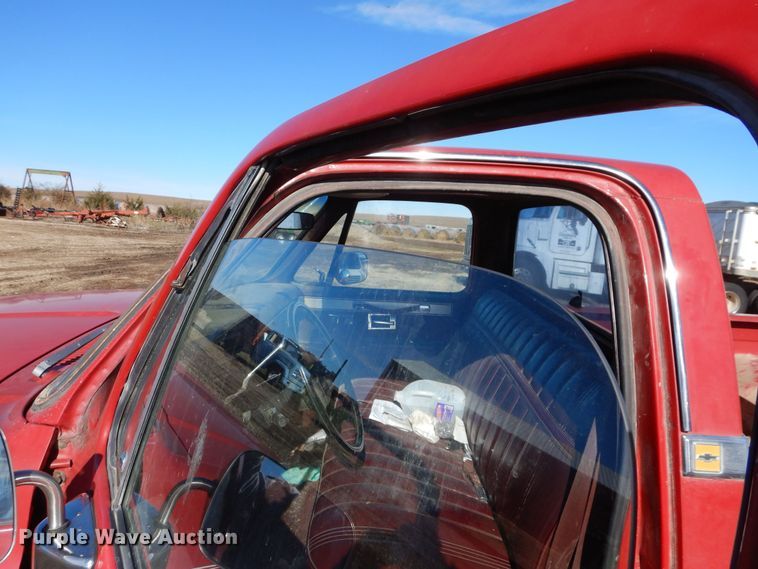 image for item DR5907 1984 Chevrolet C10  pickup truck