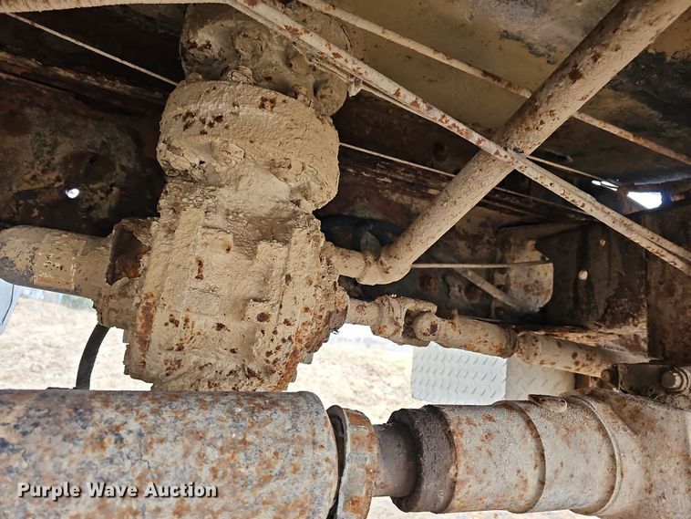 image for item DR5912 2002 Chevrolet C7500  propane delivery truck