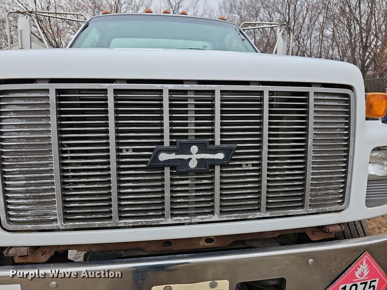 image for item DR5912 2002 Chevrolet C7500  propane delivery truck