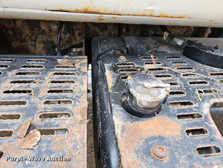 image for item DR5912 2002 Chevrolet C7500  propane delivery truck