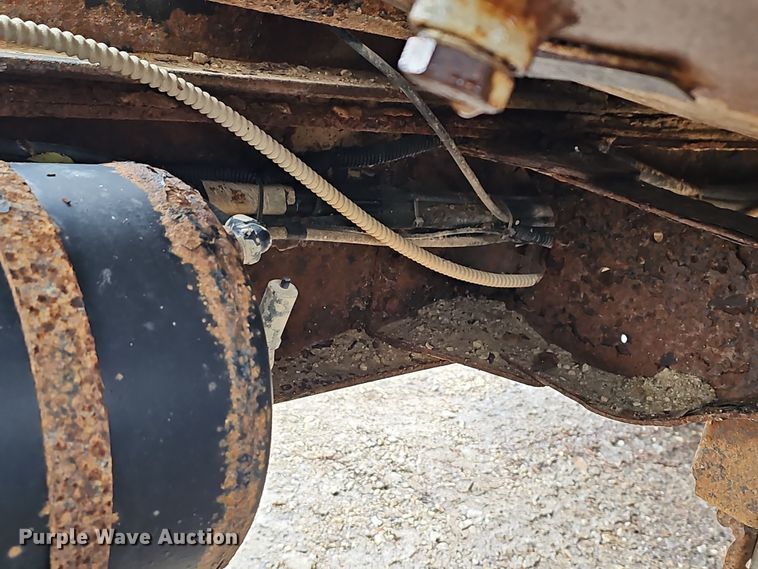 image for item DR5912 2002 Chevrolet C7500  propane delivery truck