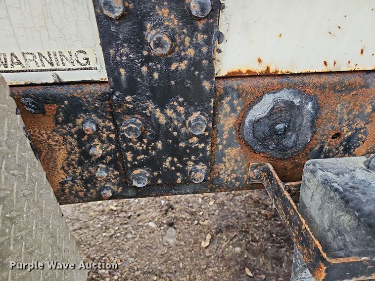 image for item DR5912 2002 Chevrolet C7500  propane delivery truck