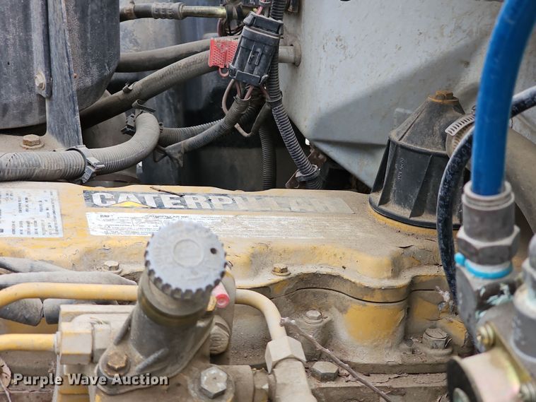 image for item DR5912 2002 Chevrolet C7500  propane delivery truck