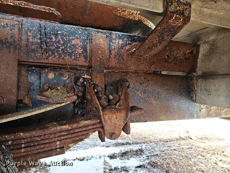 image for item DR5912 2002 Chevrolet C7500  propane delivery truck