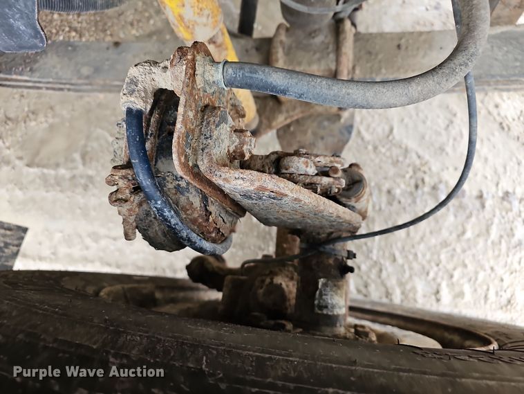 image for item DR5912 2002 Chevrolet C7500  propane delivery truck