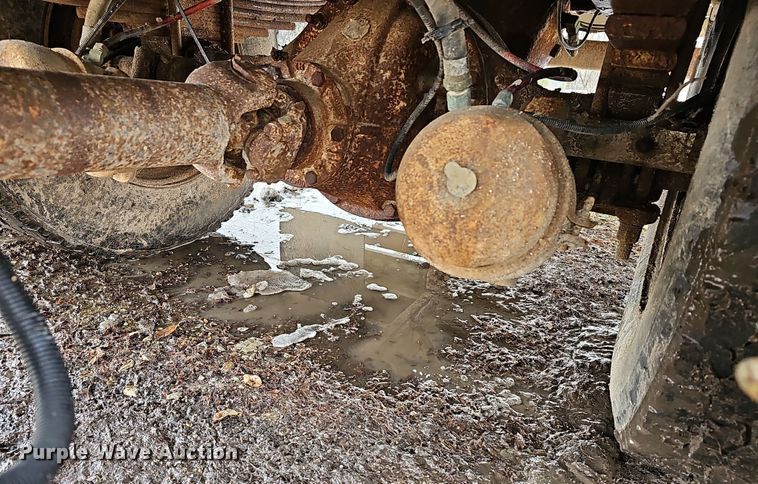 image for item DR5912 2002 Chevrolet C7500  propane delivery truck