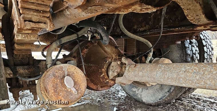 image for item DR5912 2002 Chevrolet C7500  propane delivery truck