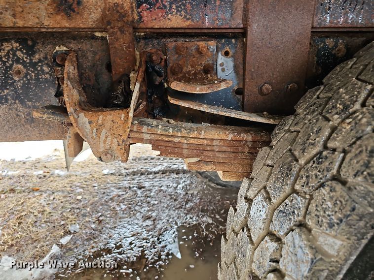 image for item DR5912 2002 Chevrolet C7500  propane delivery truck