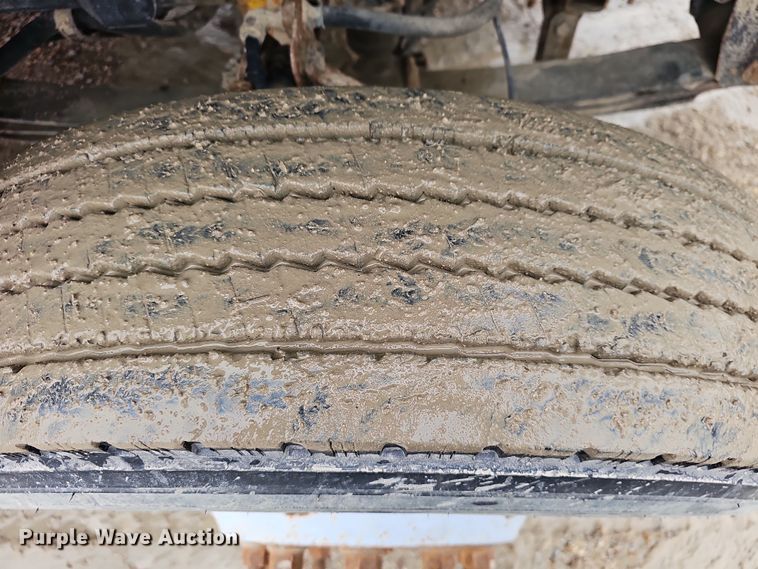 image for item DR5912 2002 Chevrolet C7500  propane delivery truck