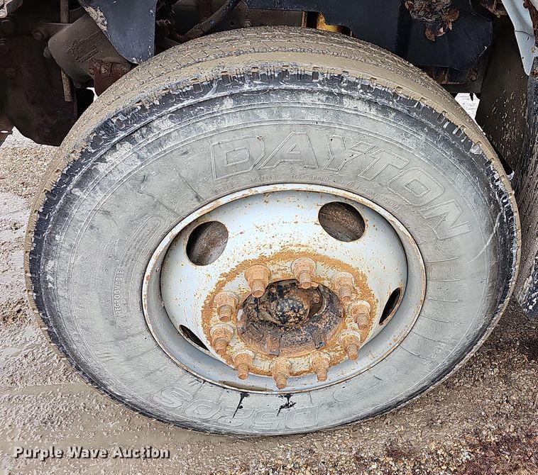 image for item DR5912 2002 Chevrolet C7500  propane delivery truck