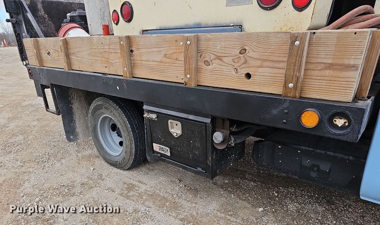 image for item DR5920 1989 Chevrolet 3500  flatbed pickup truck