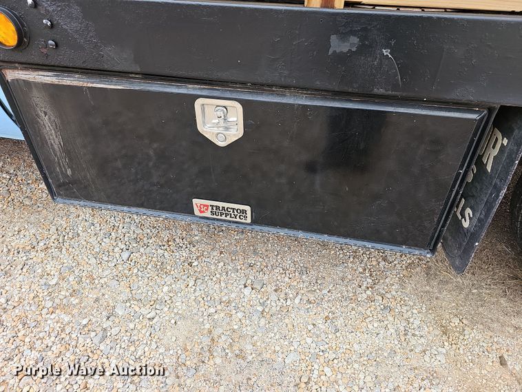 image for item DR5920 1989 Chevrolet 3500  flatbed pickup truck