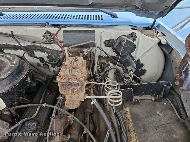 image for item DR5920 1989 Chevrolet 3500  flatbed pickup truck