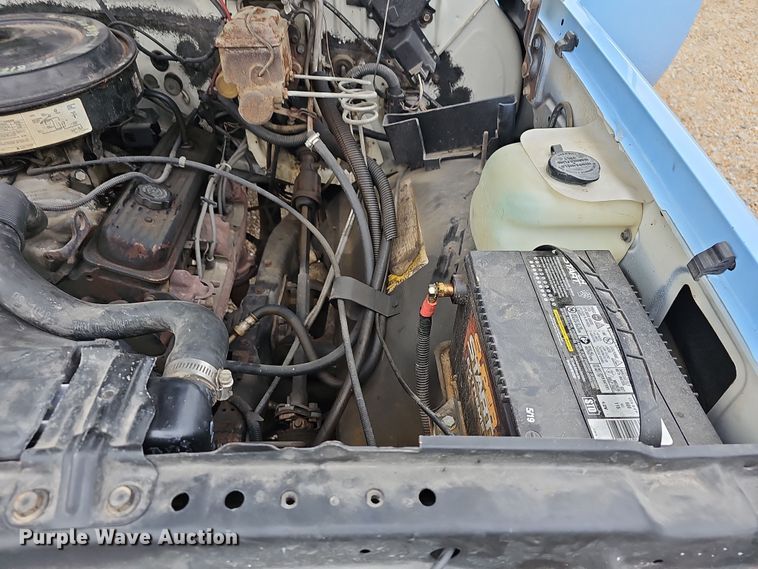 image for item DR5920 1989 Chevrolet 3500  flatbed pickup truck