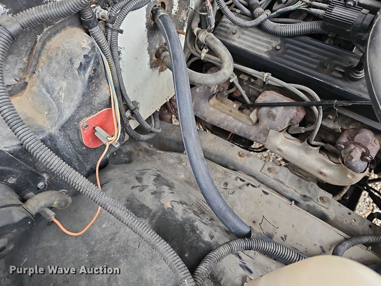 image for item DR5920 1989 Chevrolet 3500  flatbed pickup truck