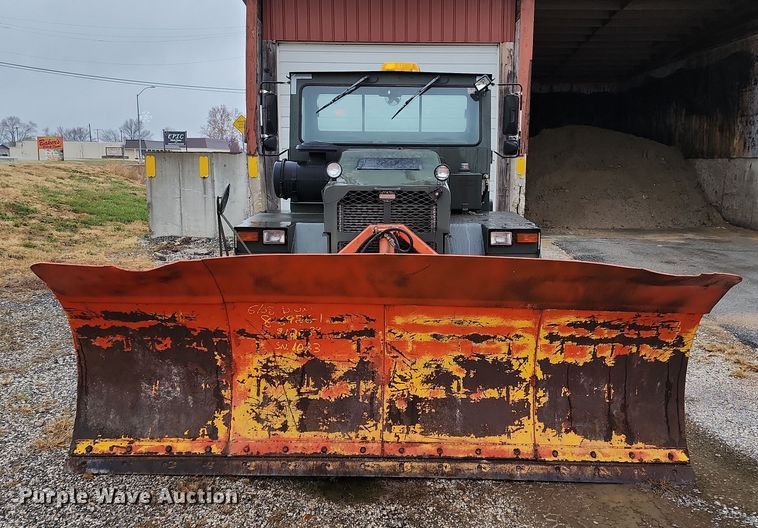 image for item DR7789 1999 Entwistle Company MB-4  tug