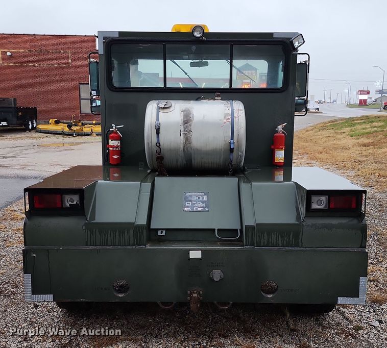 image for item DR7789 1999 Entwistle Company MB-4  tug