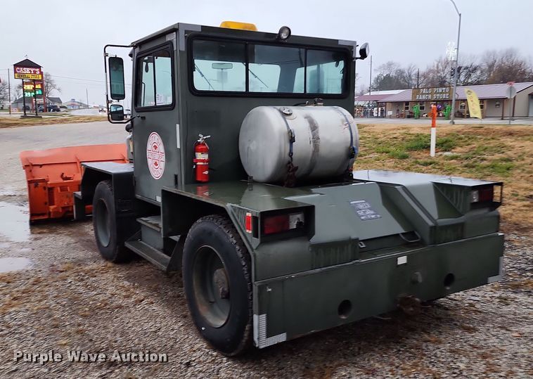 image for item DR7789 1999 Entwistle Company MB-4  tug