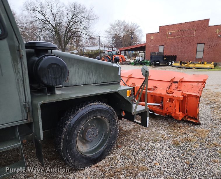 image for item DR7789 1999 Entwistle Company MB-4  tug