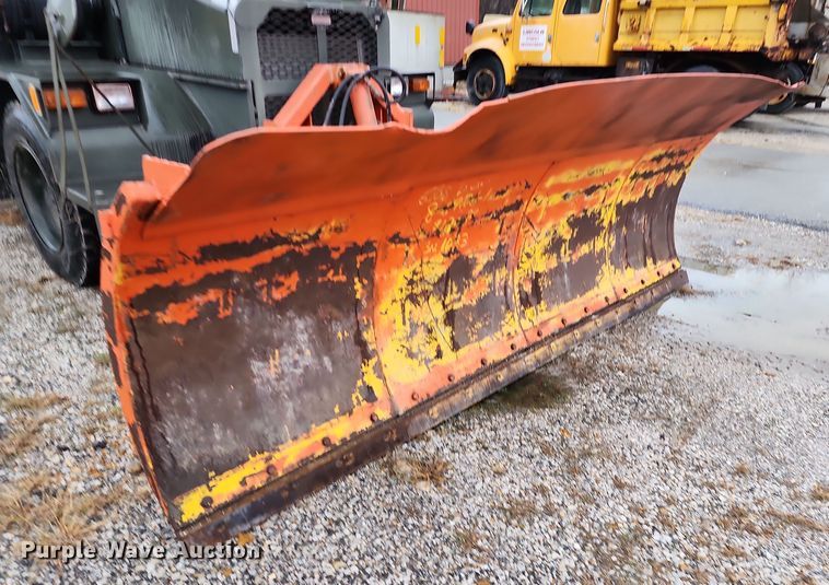 image for item DR7789 1999 Entwistle Company MB-4  tug