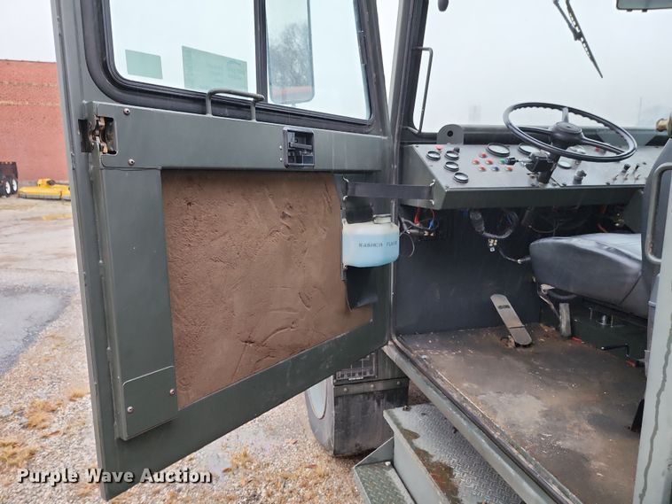 image for item DR7789 1999 Entwistle Company MB-4  tug