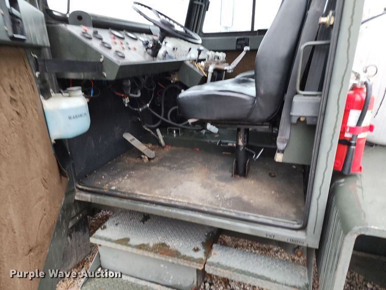 image for item DR7789 1999 Entwistle Company MB-4  tug