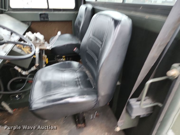 image for item DR7789 1999 Entwistle Company MB-4  tug