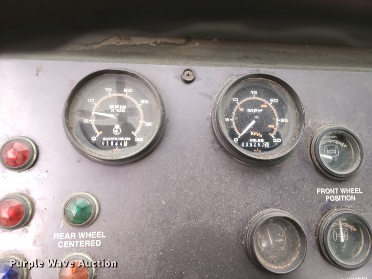 image for item DR7789 1999 Entwistle Company MB-4  tug