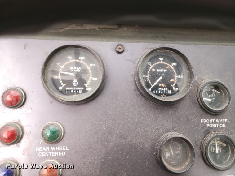 image for item DR7789 1999 Entwistle Company MB-4  tug