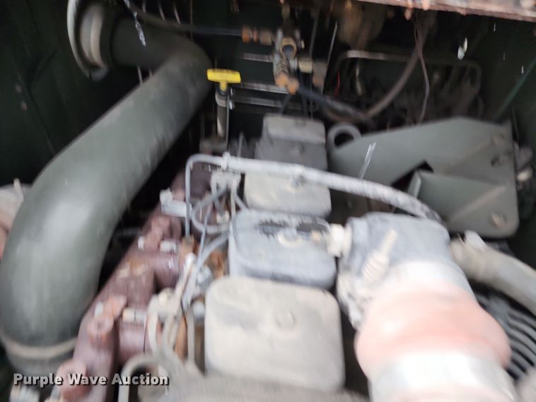 image for item DR7789 1999 Entwistle Company MB-4  tug