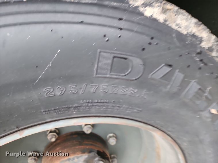 image for item DR7789 1999 Entwistle Company MB-4  tug