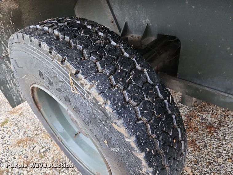 image for item DR7789 1999 Entwistle Company MB-4  tug