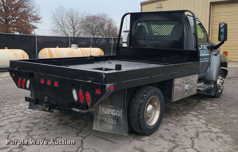 image for item DR7791 2006 Chevrolet C4500  flatbed truck