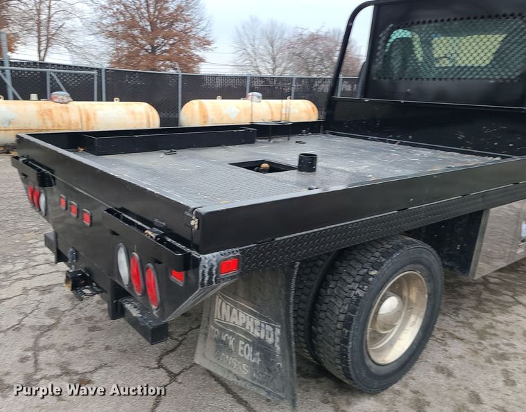 image for item DR7791 2006 Chevrolet C4500  flatbed truck