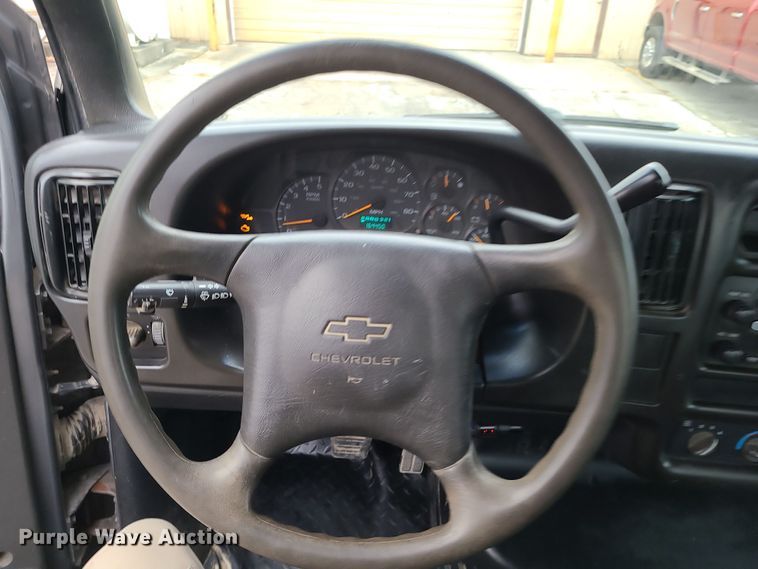 image for item DR7791 2006 Chevrolet C4500  flatbed truck