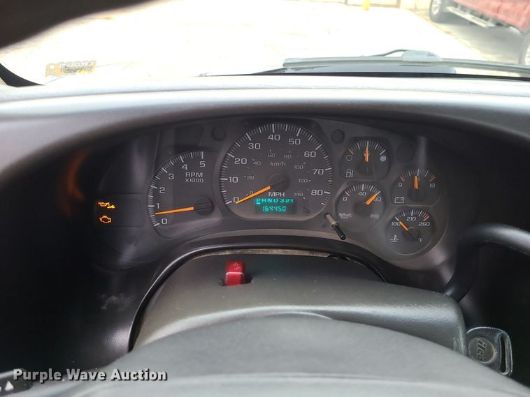 image for item DR7791 2006 Chevrolet C4500  flatbed truck