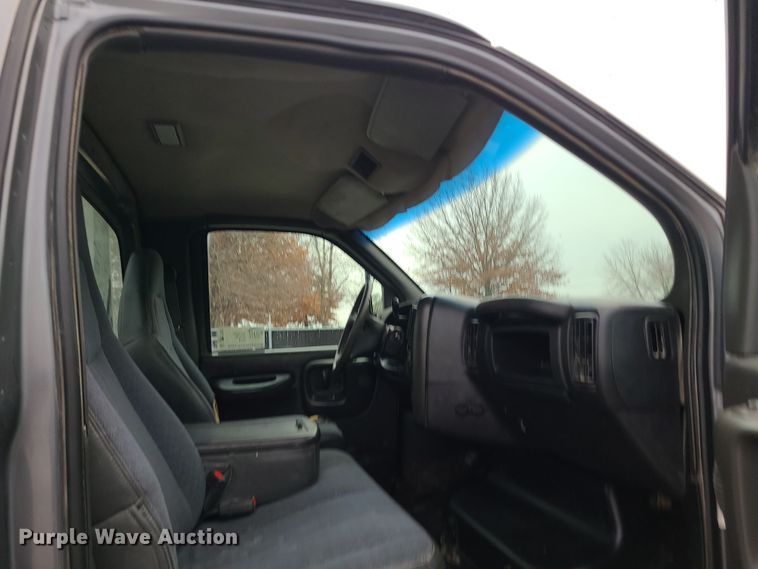 image for item DR7791 2006 Chevrolet C4500  flatbed truck