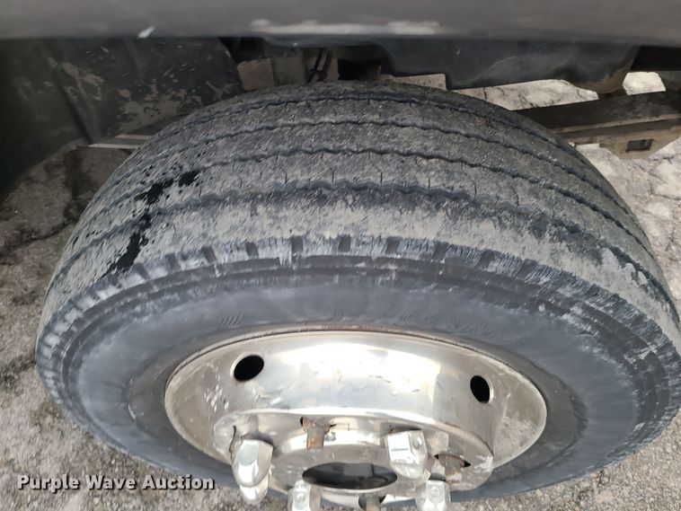 image for item DR7791 2006 Chevrolet C4500  flatbed truck