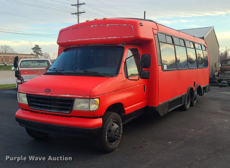 image for item DR7797 1993 Ford E350  party bus