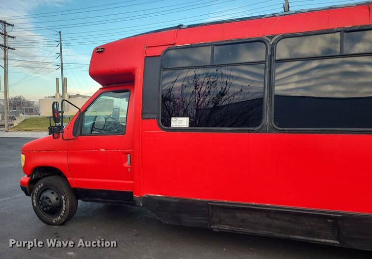 image for item DR7797 1993 Ford E350  party bus
