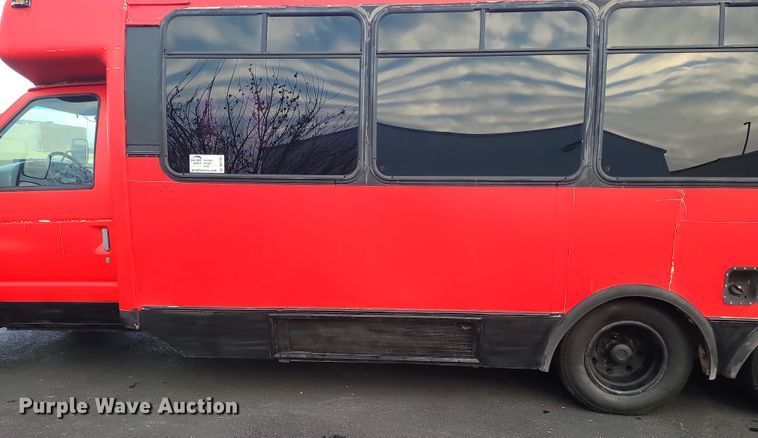 image for item DR7797 1993 Ford E350  party bus